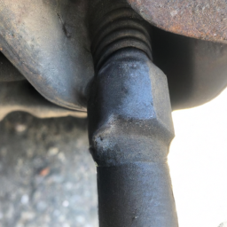 signs of a broken axle shaft