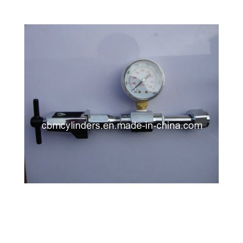 Cga870 Pin Medical Gas Pipeline Oxygen Connector with Pressure Gauge